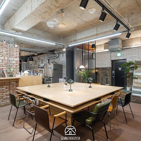 Travel Light Hostel Busan Exterior photo