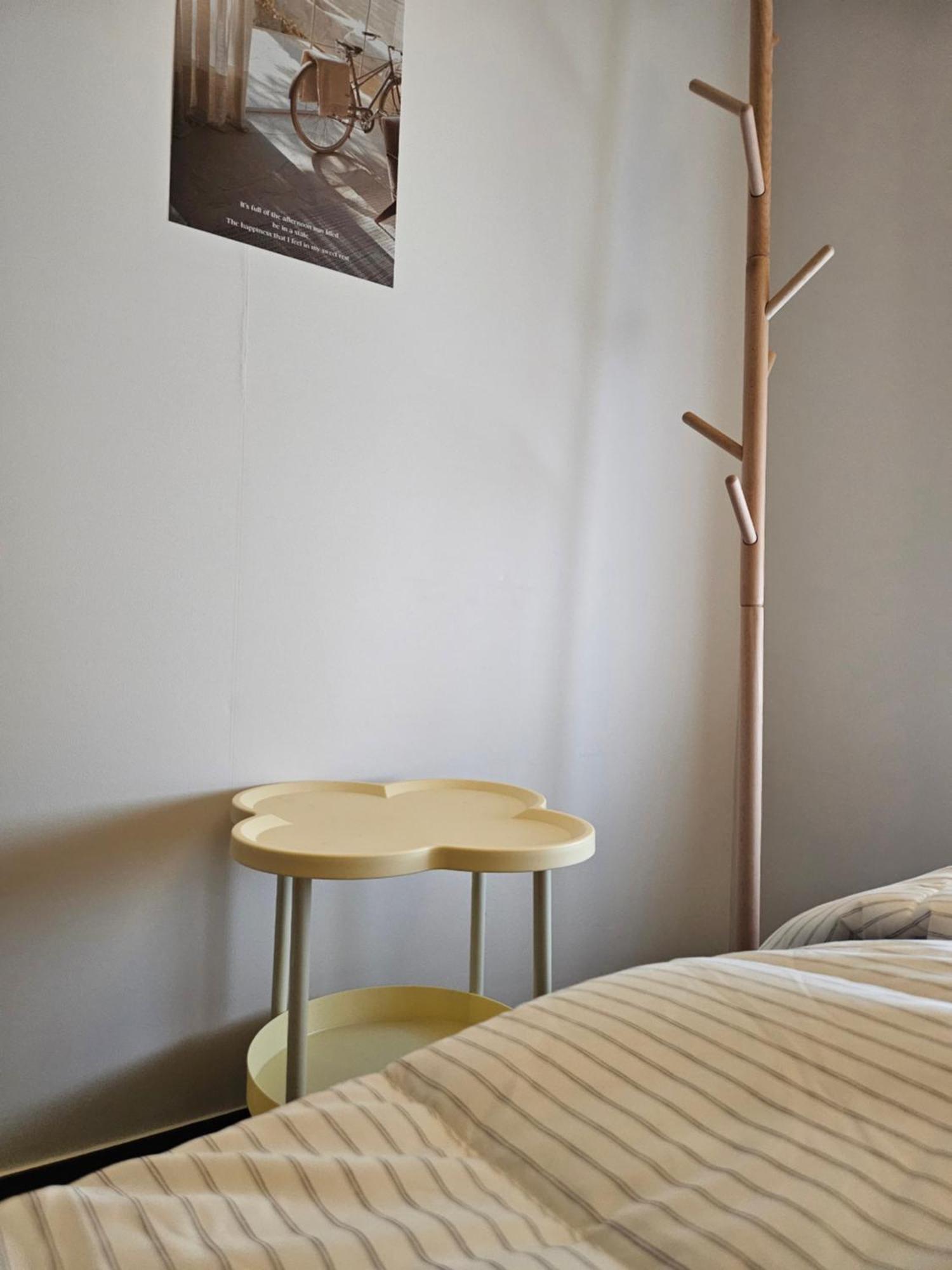 Travel Light Hostel Busan Exterior photo