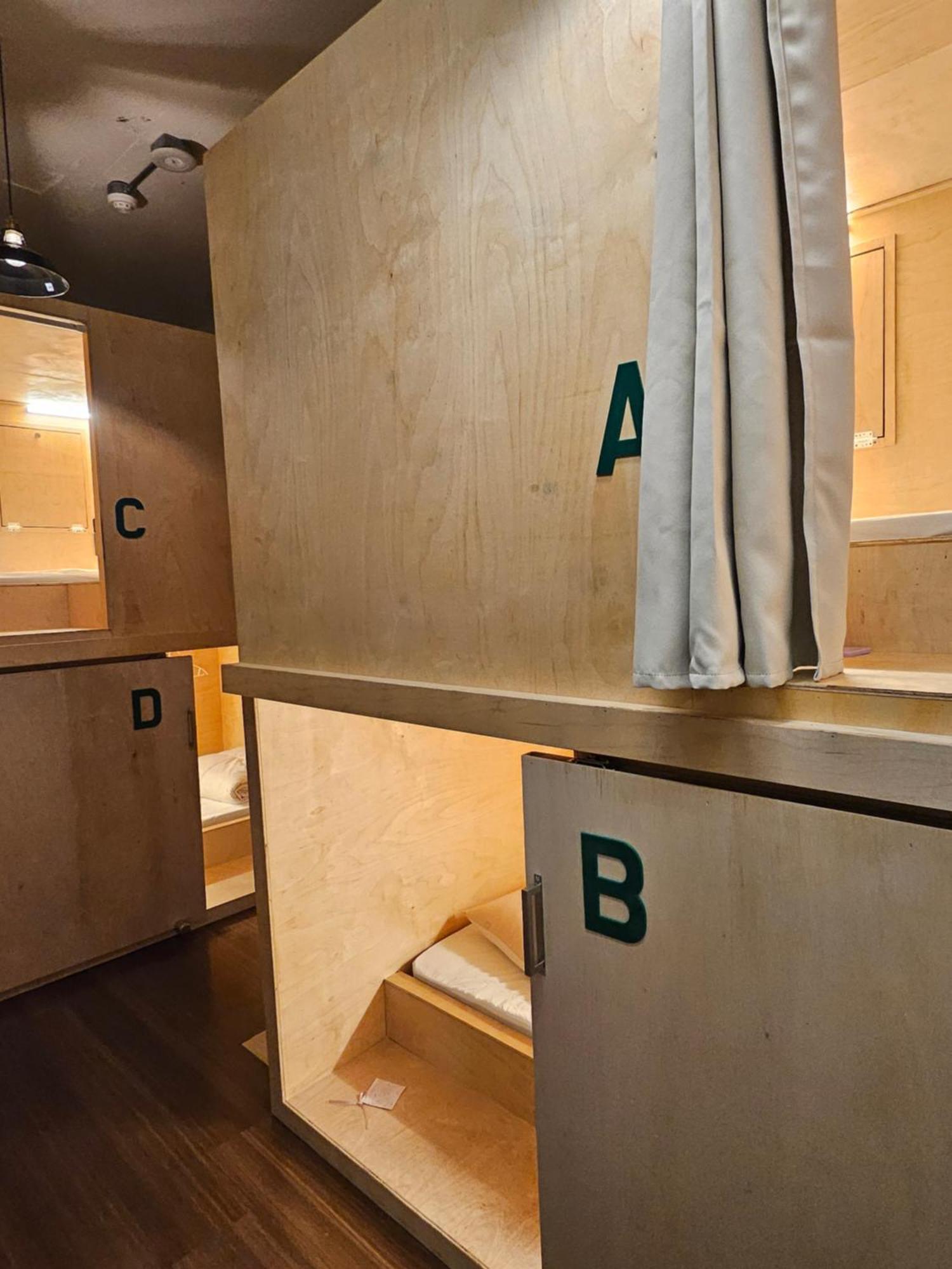 Travel Light Hostel Busan Exterior photo