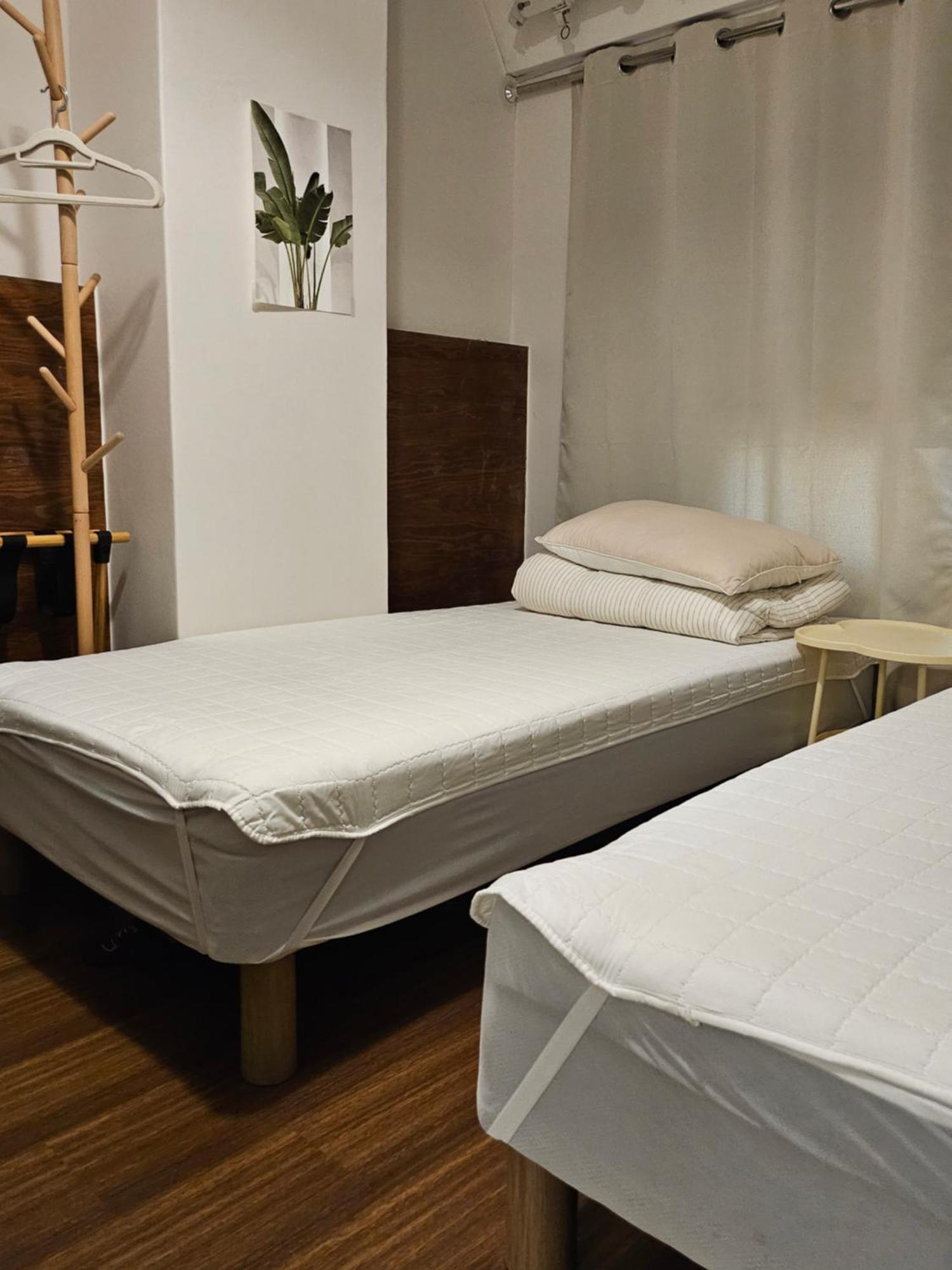 Travel Light Hostel Busan Exterior photo